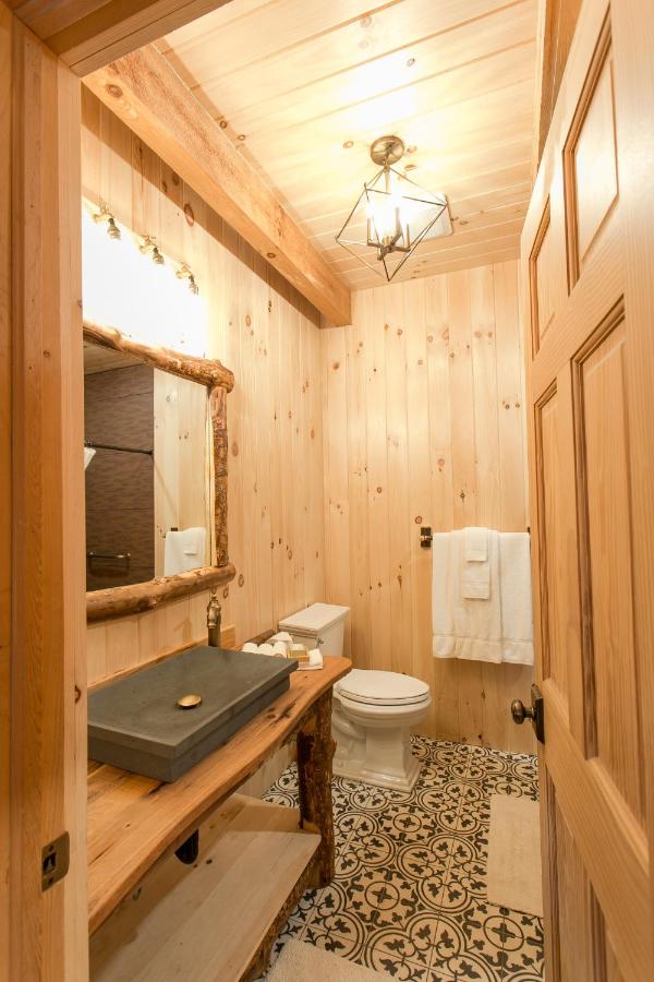  | Coblentz Country Lodge by Amish Country Lodging