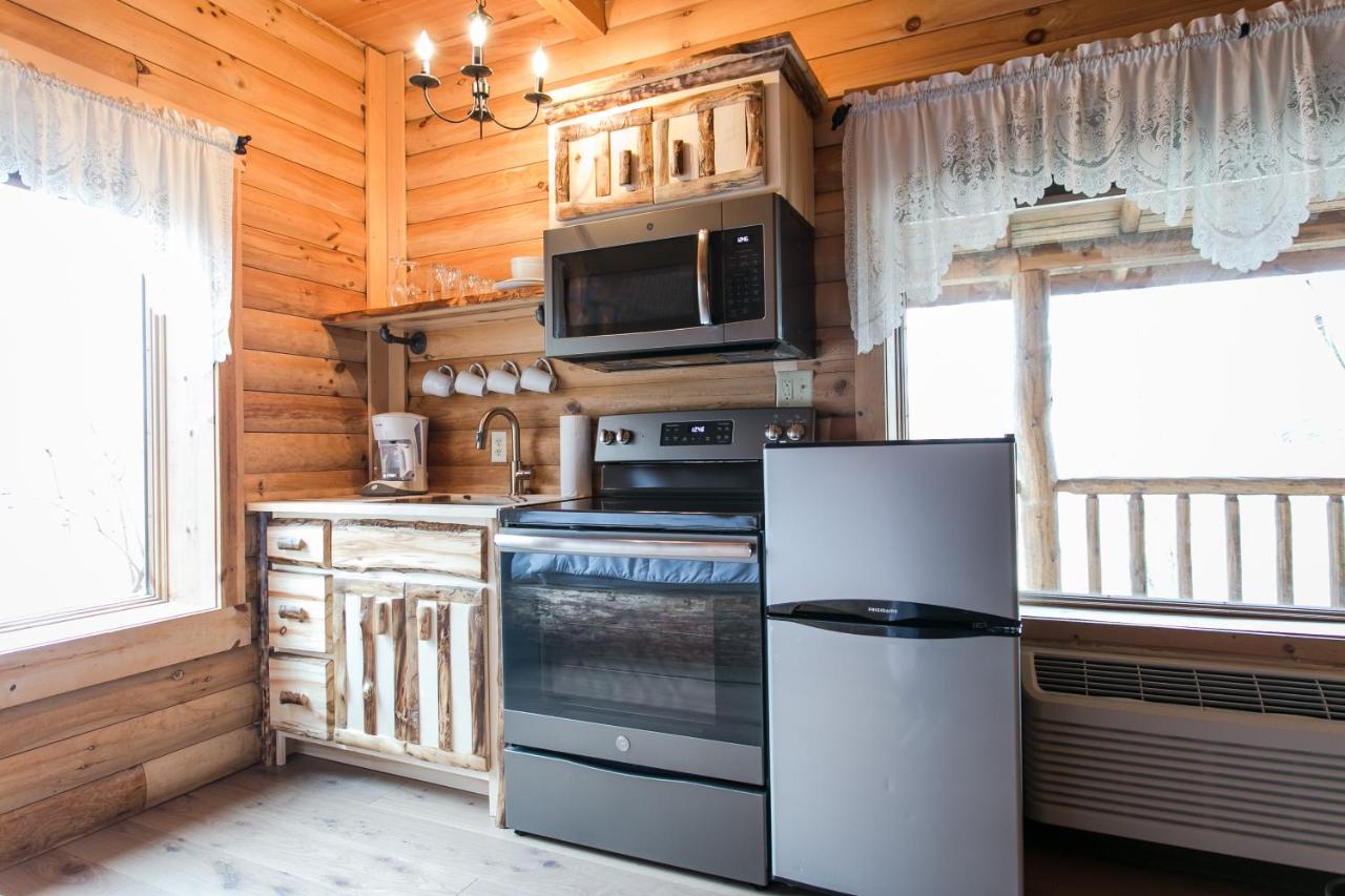 | Coblentz Country Lodge by Amish Country Lodging