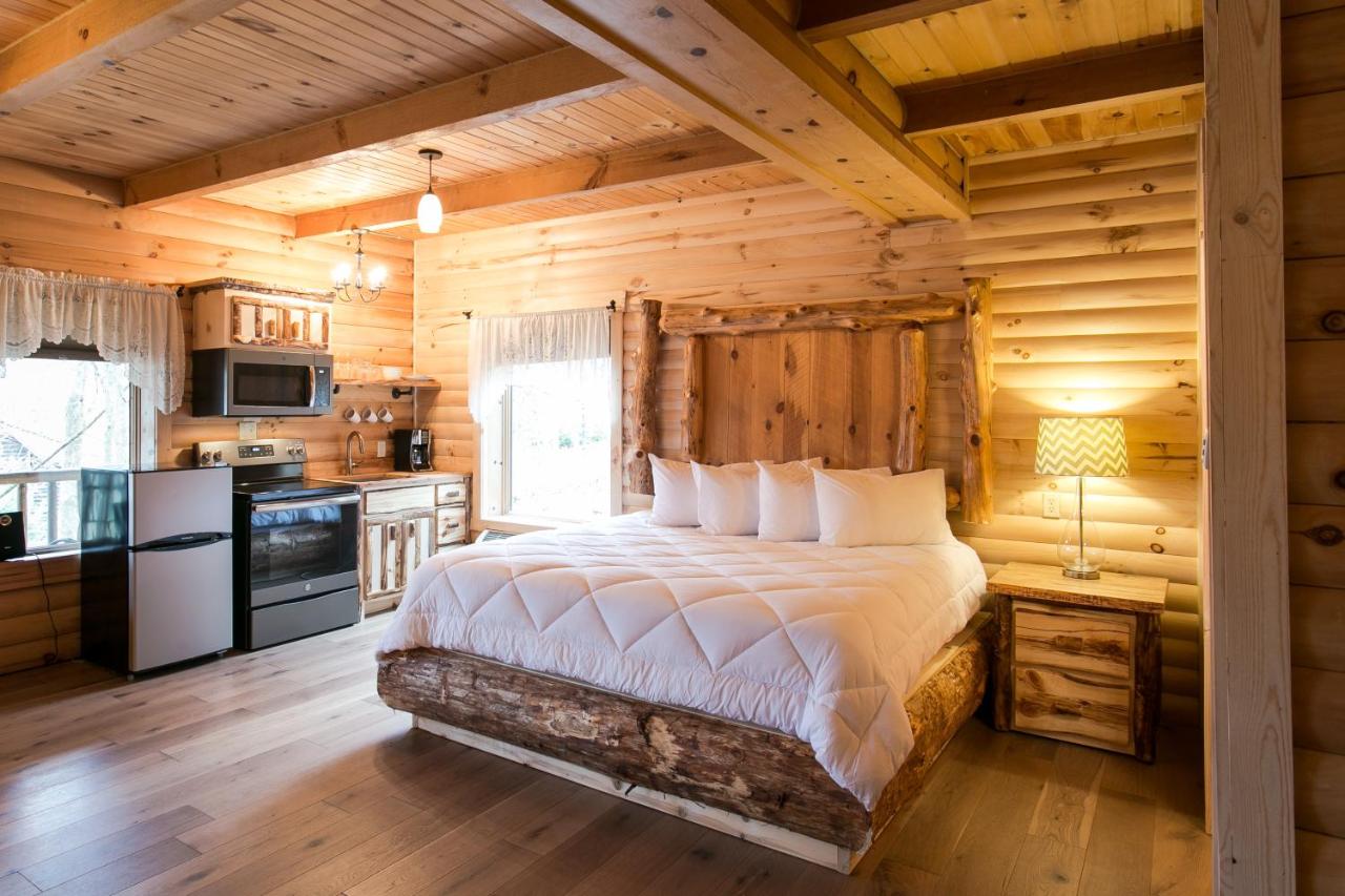 | Coblentz Country Lodge by Amish Country Lodging