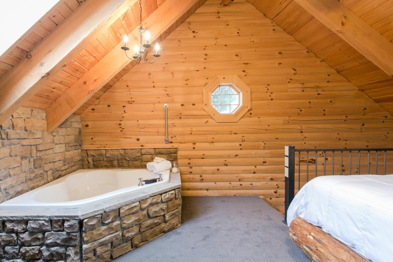 | Coblentz Country Lodge by Amish Country Lodging