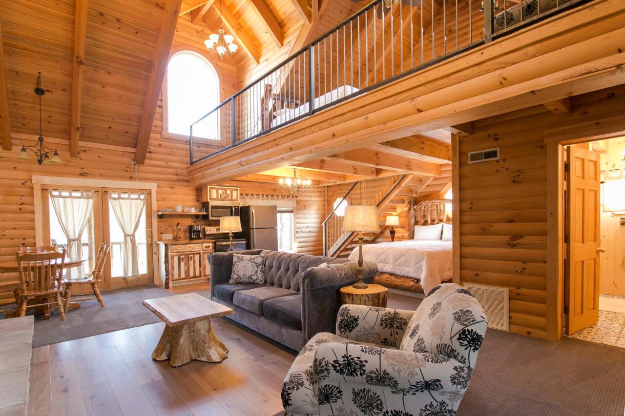 | Coblentz Country Lodge by Amish Country Lodging