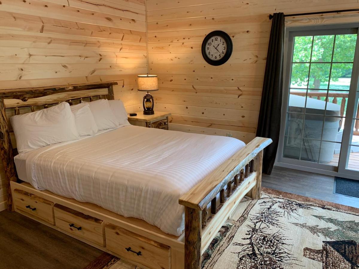 | Waterview Lodge by Amish Country Lodging