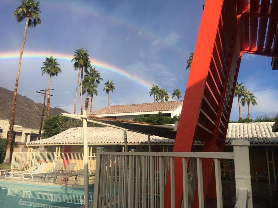 | Aloha Hotel Palm Springs