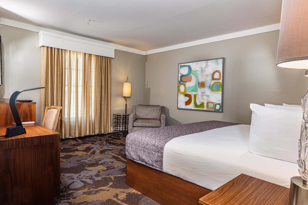 King Room at The Inn at the Crossroads
