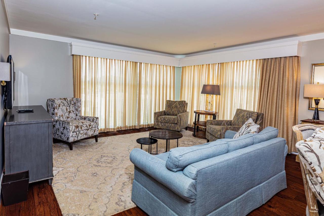 King Suite at The Inn at the Crossroads