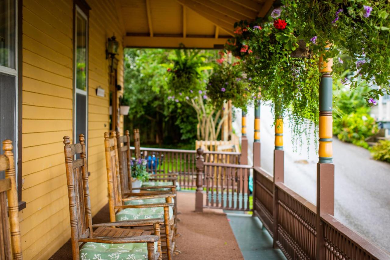 | Pine Cottage Bed & Breakfast