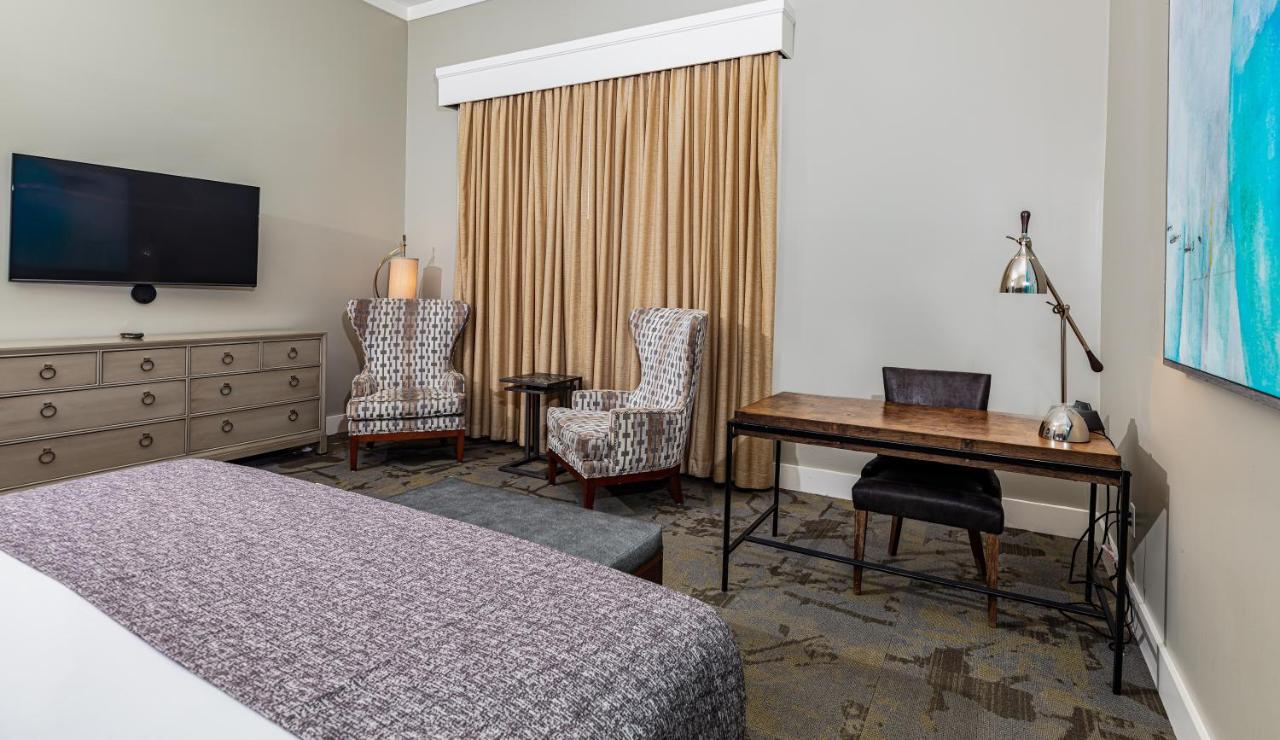King Suite at The Inn at the Crossroads