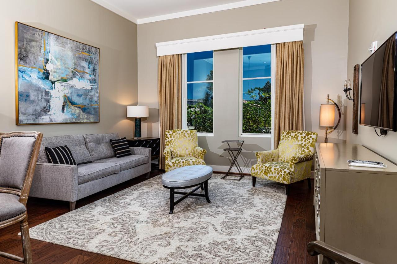 King Suite at The Inn at the Crossroads