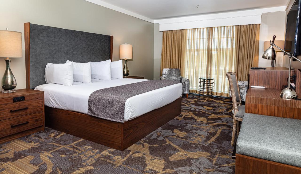 King Room at The Inn at the Crossroads