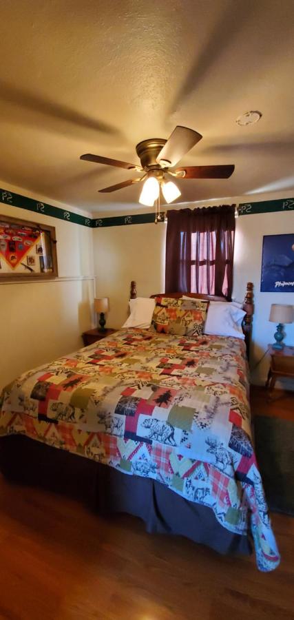 | Hikers Cimarron Inn & RV Park