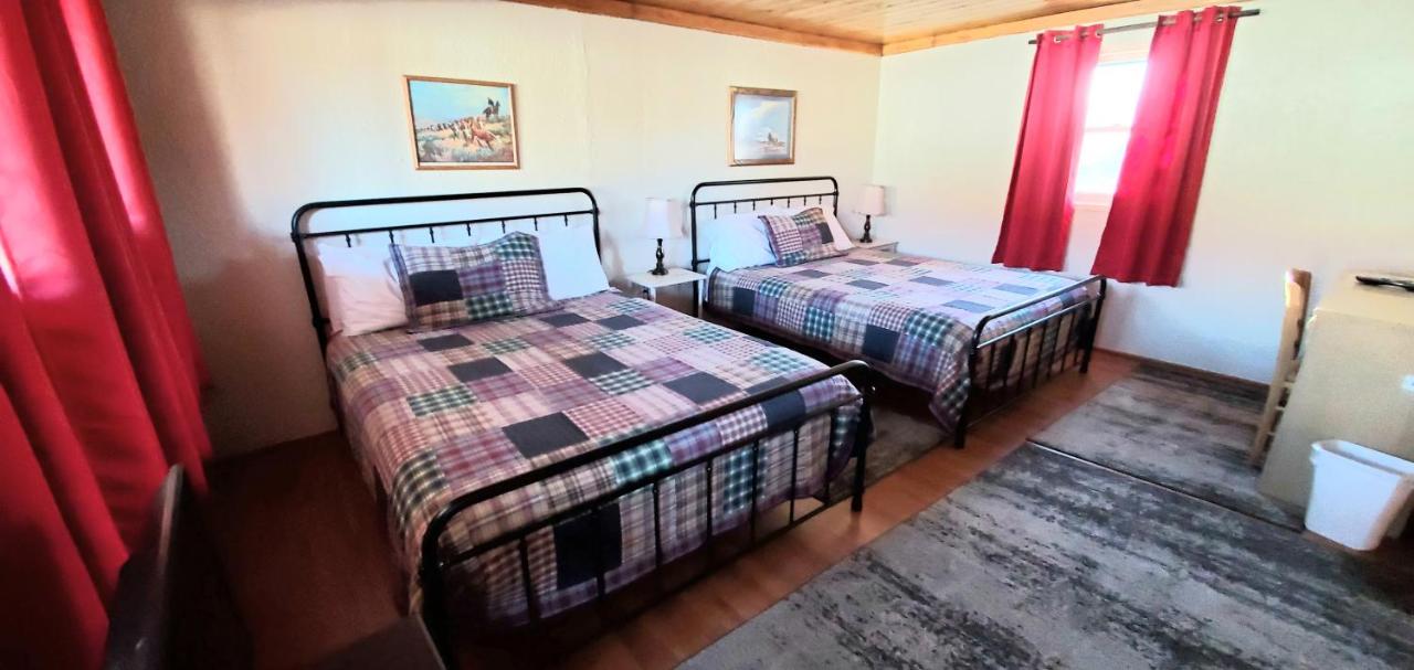 | Hikers Cimarron Inn & RV Park