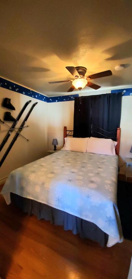 | Hikers Cimarron Inn & RV Park