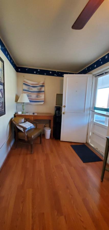 | Hikers Cimarron Inn & RV Park