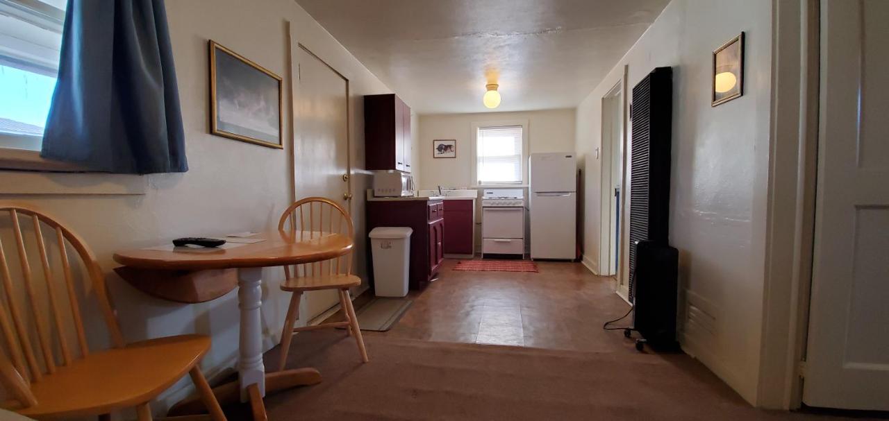 | Hikers Cimarron Inn & RV Park