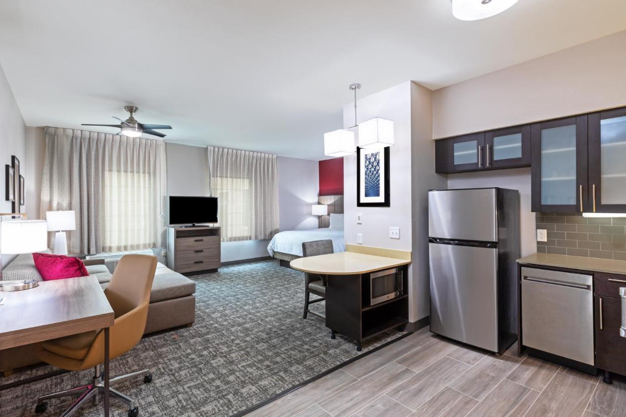| Staybridge Suites IAH Airport East, an IHG Hotel