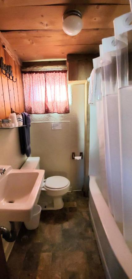 | Hikers Cimarron Inn & RV Park