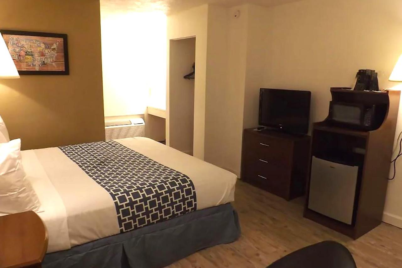 | Coratel Inn & Suites by Jasper McCook