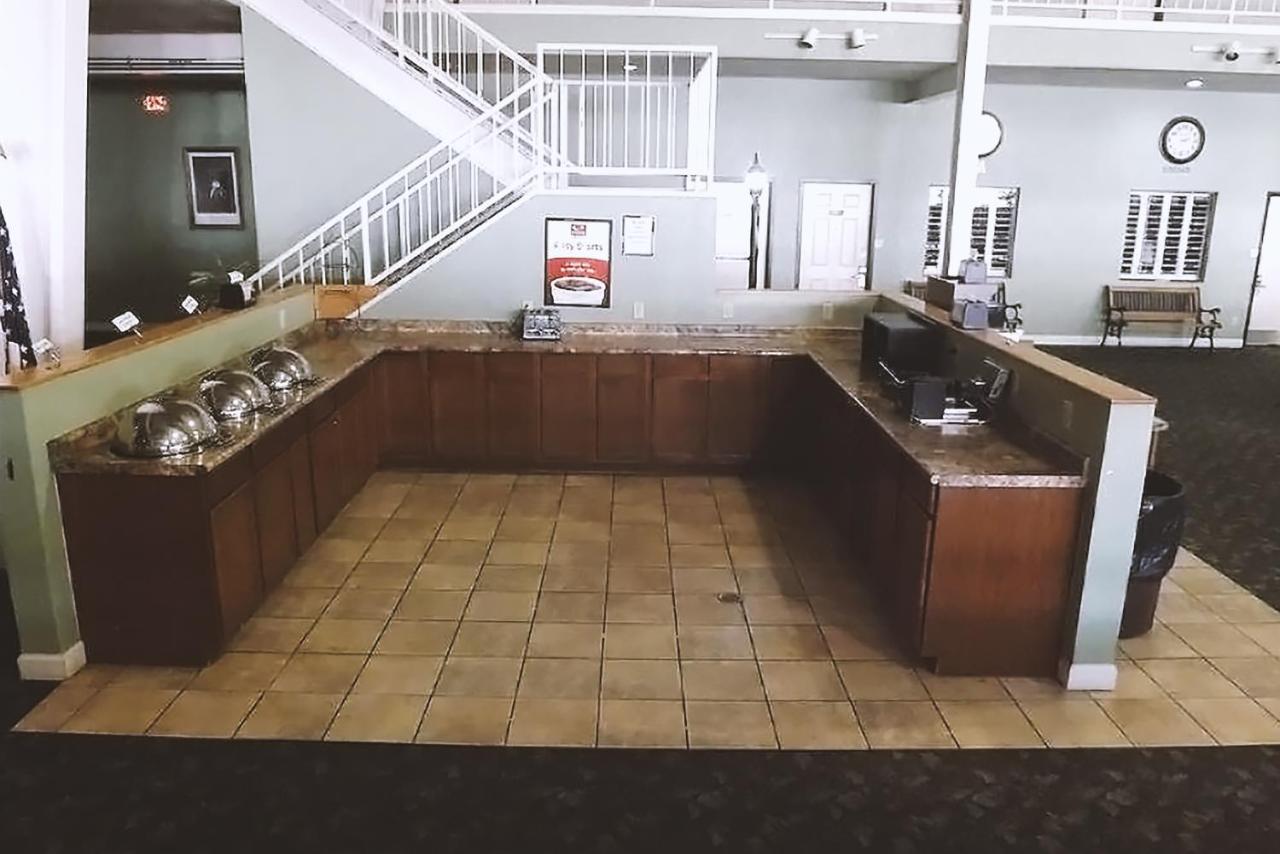 | Coratel Inn & Suites by Jasper McCook