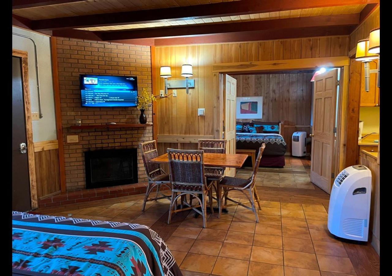 | West Winds Lodge