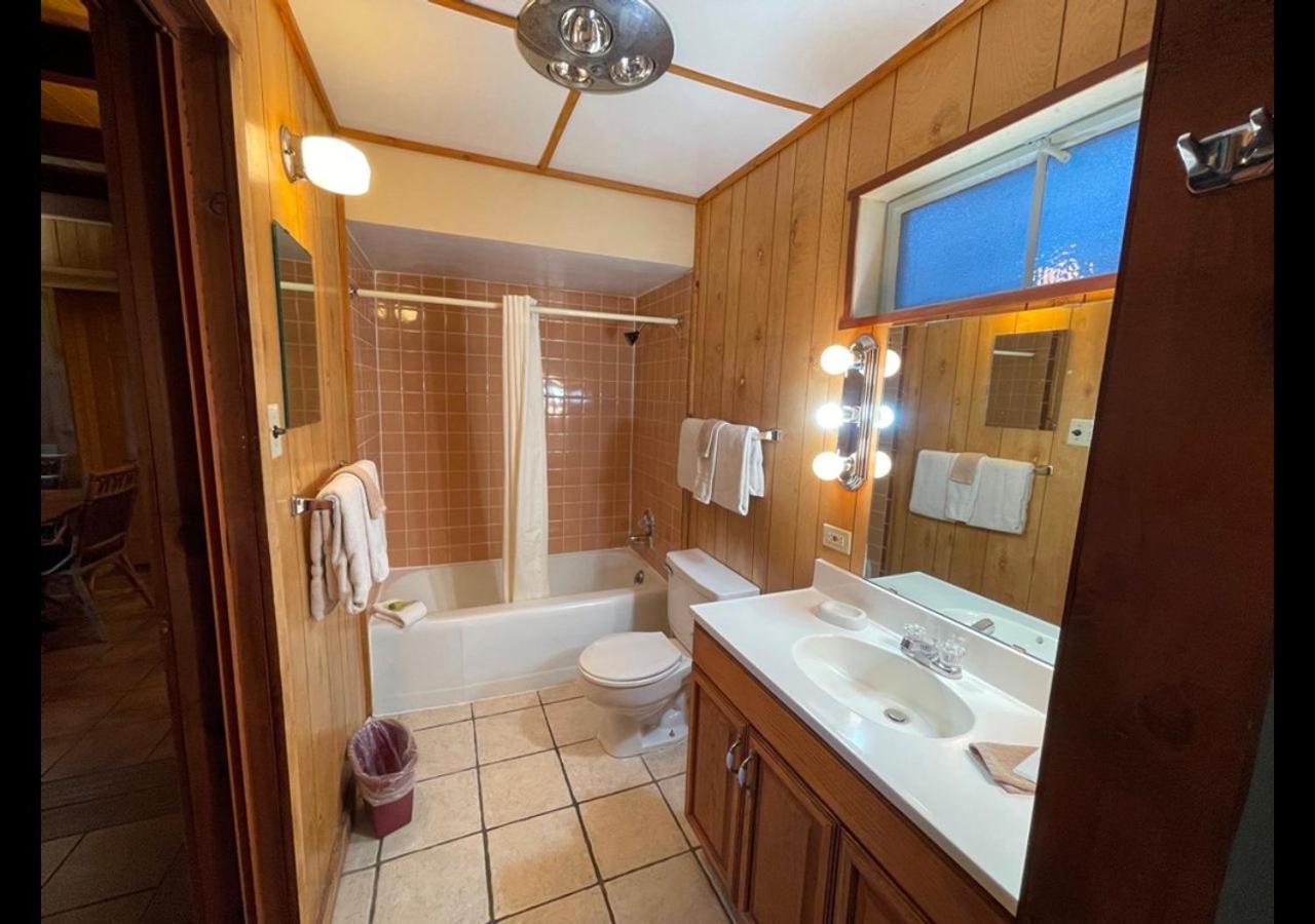| West Winds Lodge