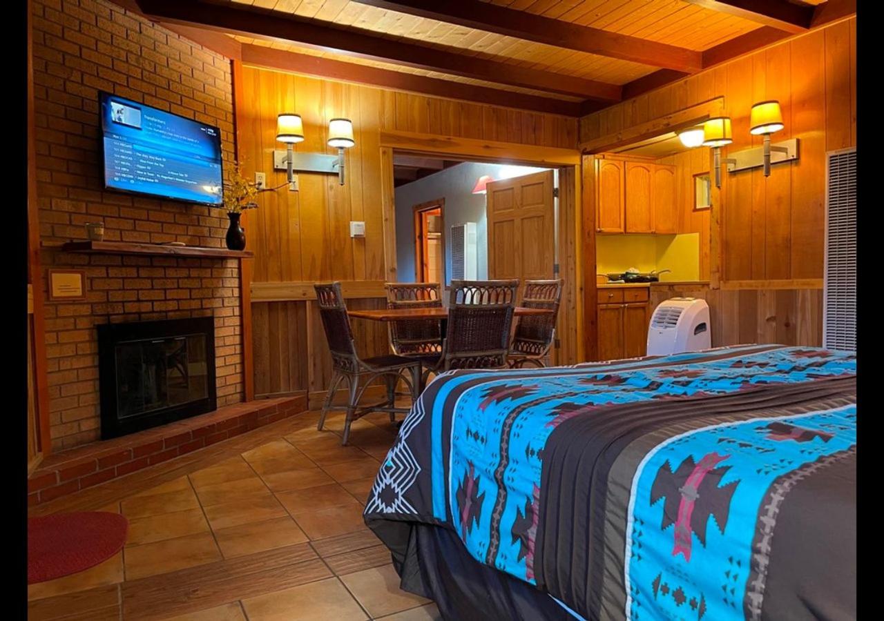 | West Winds Lodge