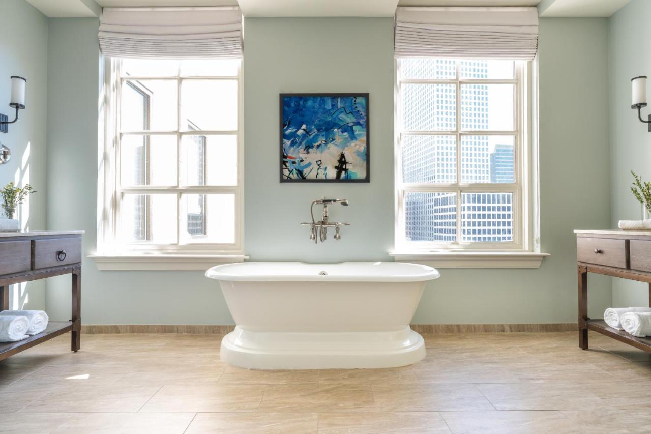 Corner Deluxe Suite with King Bed at NOPSI Hotel, New Orleans