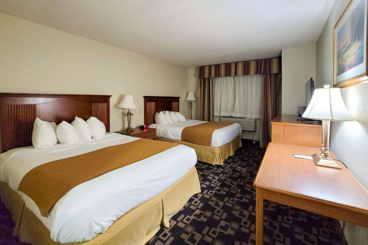 Queen Room with Two Queen Beds - Accessible/Non-Smoking at Comfort Inn & Suites Shakopee Downtown Area