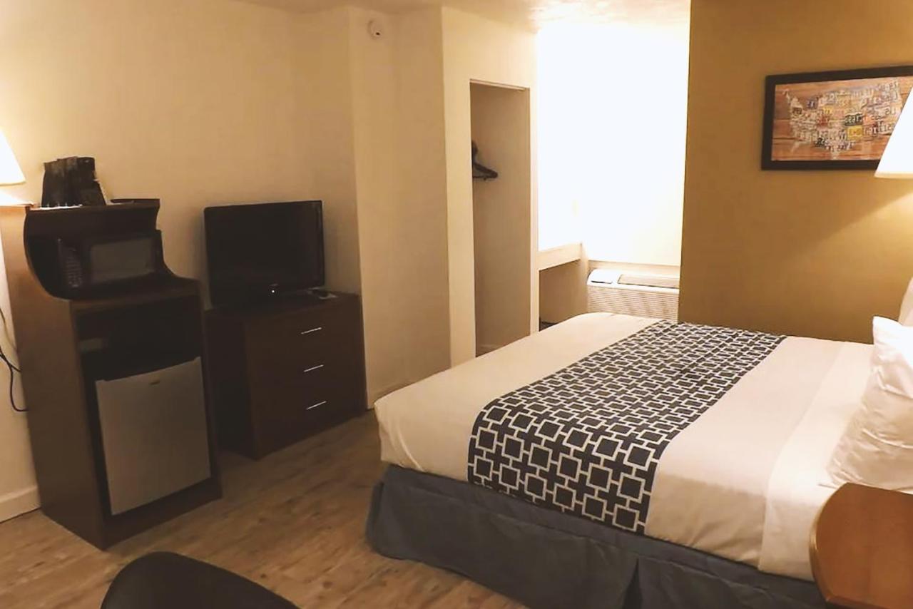 | Coratel Inn & Suites by Jasper McCook