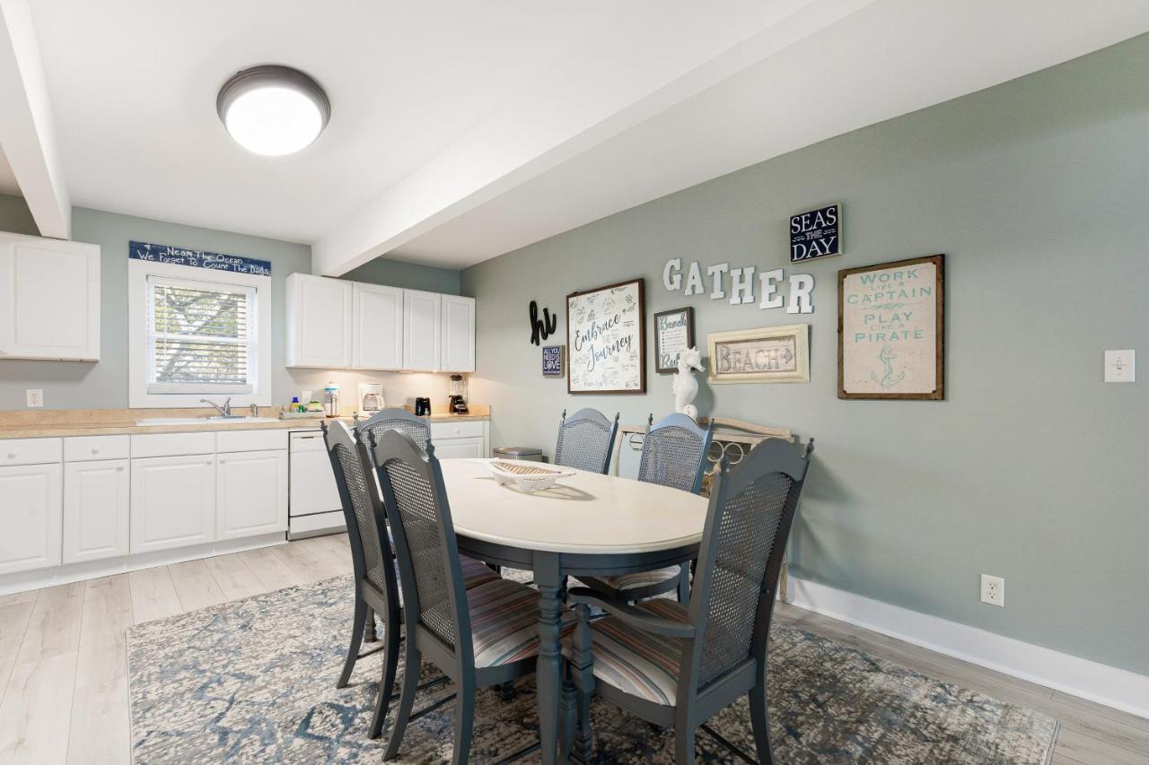 | Salty Shack Unit B - Salty Shack - Dog Friendly Home - Across from the Beach - Central Location!