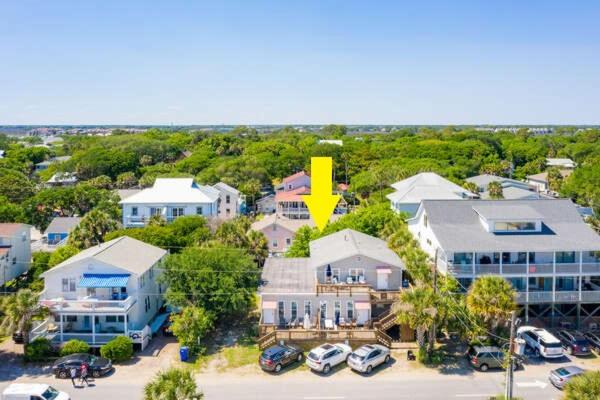 | Salty Shack Unit C - Salty Shack - Dog Friendly Home - Across from the Beach - Central Location!