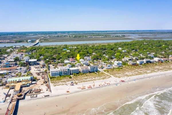 | Salty Shack Unit C - Salty Shack - Dog Friendly Home - Across from the Beach - Central Location!