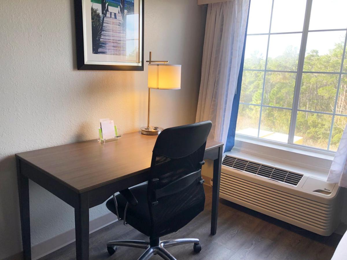 Queen Room with Two Queen Beds and Bath Tub - Mobility/Hearing Access - Non-Smoking at La Quinta by Wyndham PCB Coastal Palms