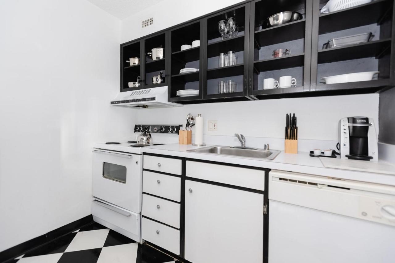 | 2500 Penn, a Placemakr Experience