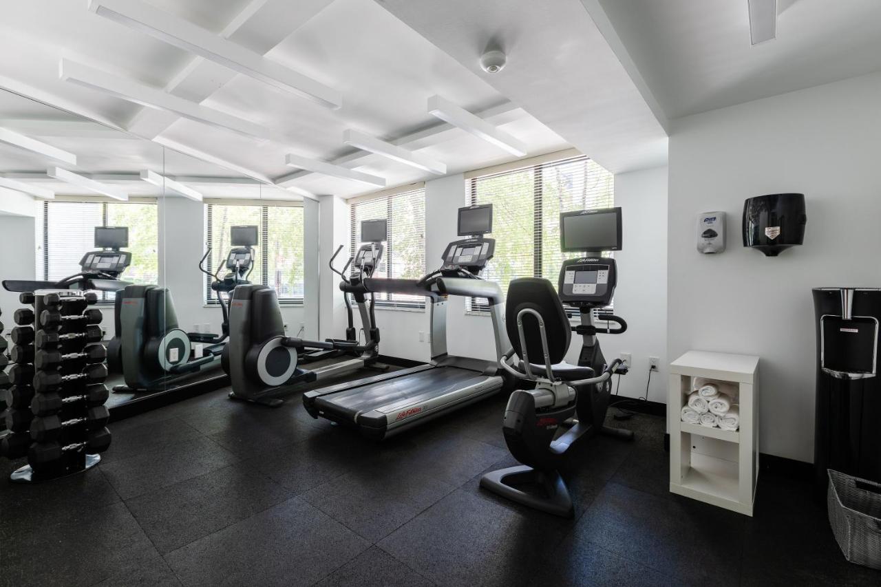 | 2500 Penn, a Placemakr Experience