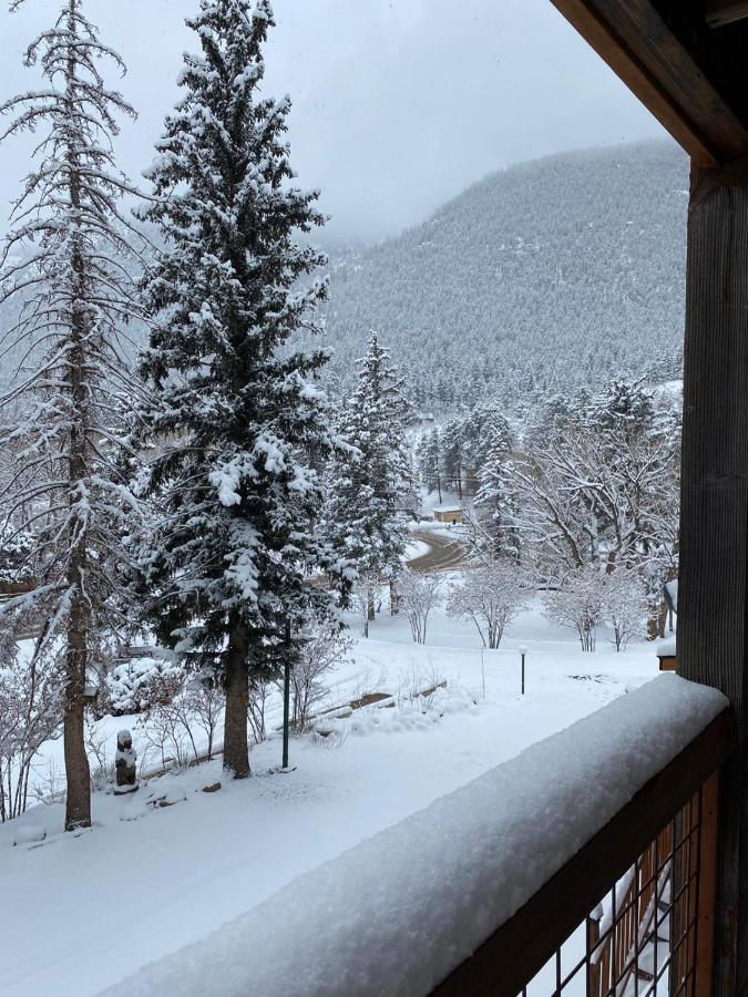 | Green Mountain Falls Lodge