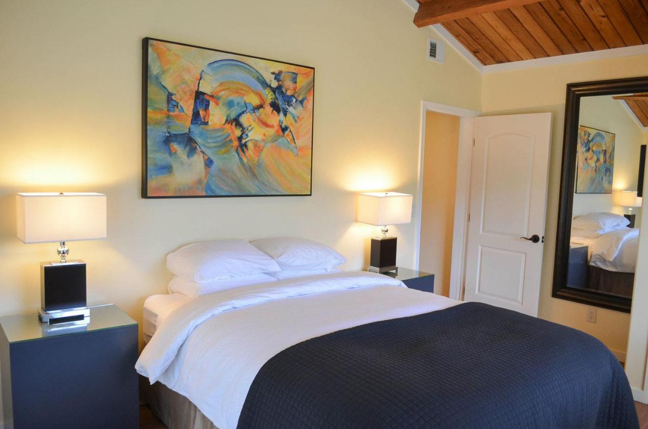 | Indian Creek Inn