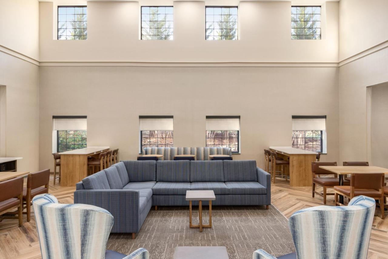 Queen Studio with Sofa Bed at Staybridge Suites Quantico-Stafford by IHG
