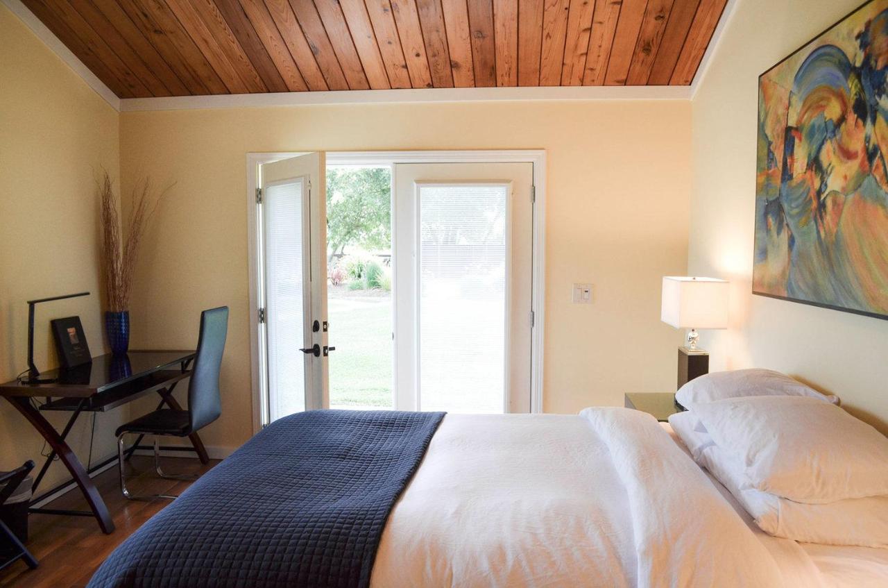 | Indian Creek Inn