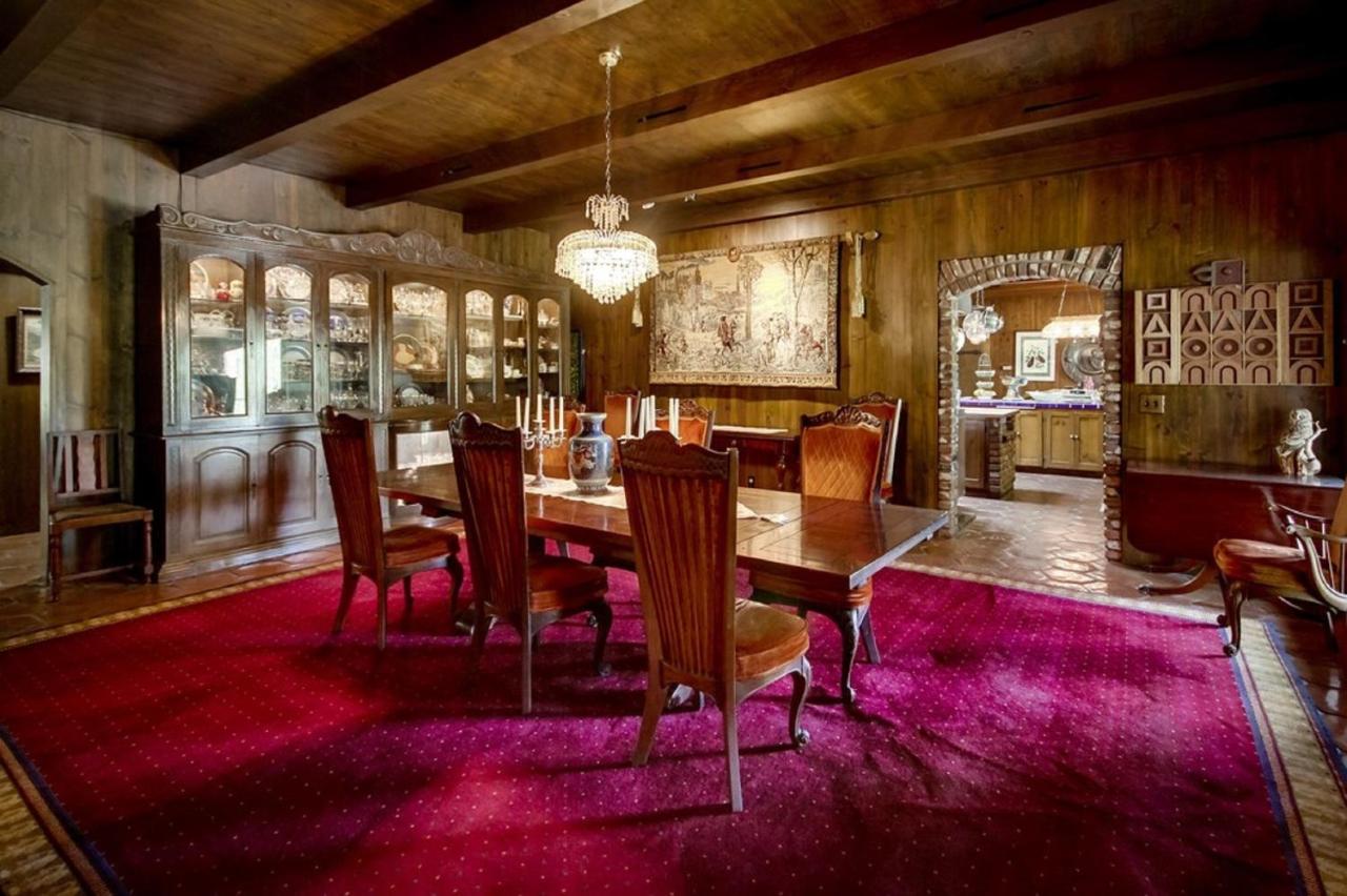 | Vineyard Hacienda