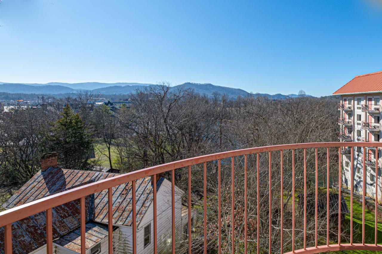 | River Bend Inn - Pigeon Forge