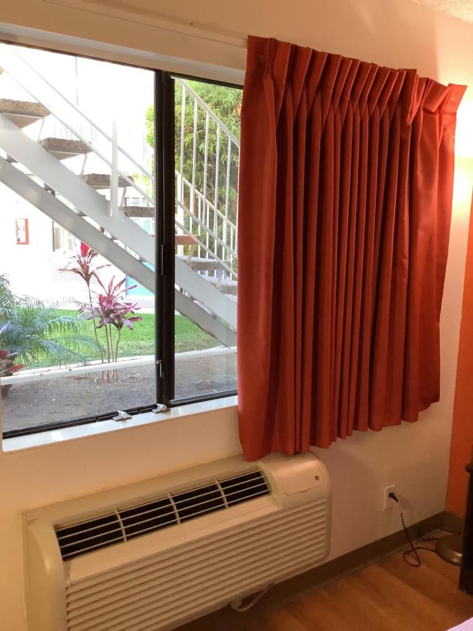  | Carlsbad Village Inn