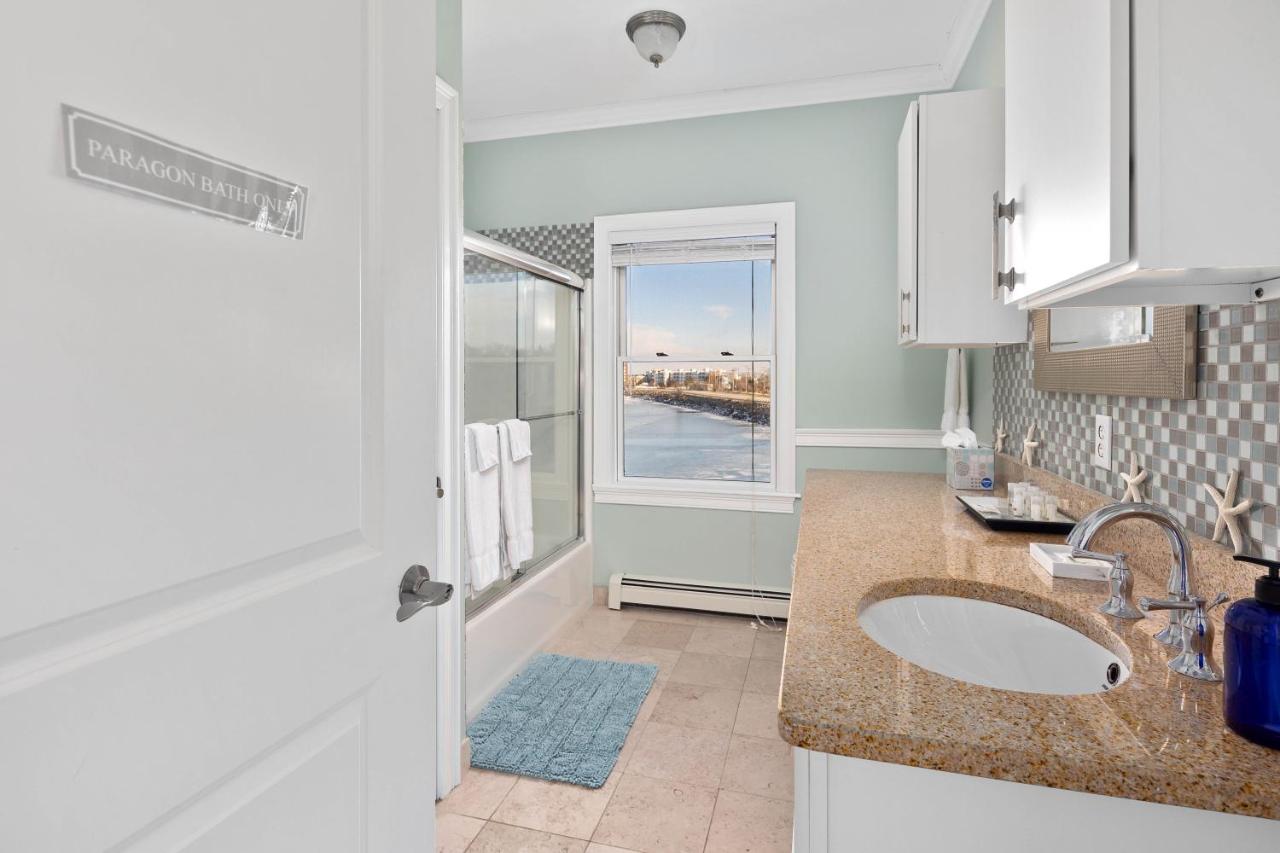 | The Beacon Waterfront Inn