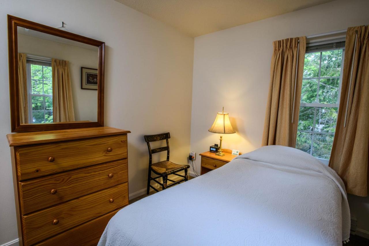 | Harraseeket Inn