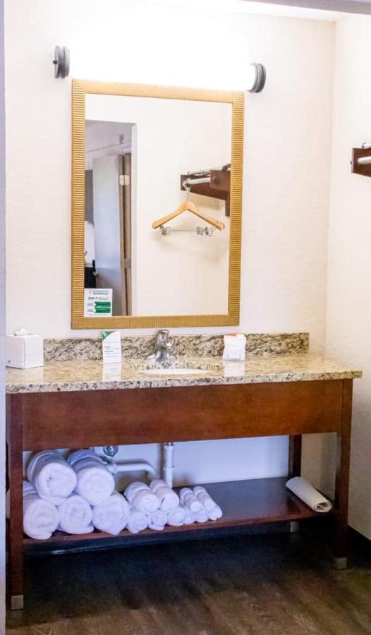 Standard Queen Room with Two Queen Beds - Non Smoking at Extended Stay Inn & Suites Marion I-57