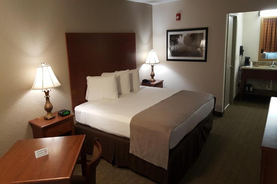 King Room - Accessible/Non Smoking at Extended Stay Inn & Suites Marion I-57