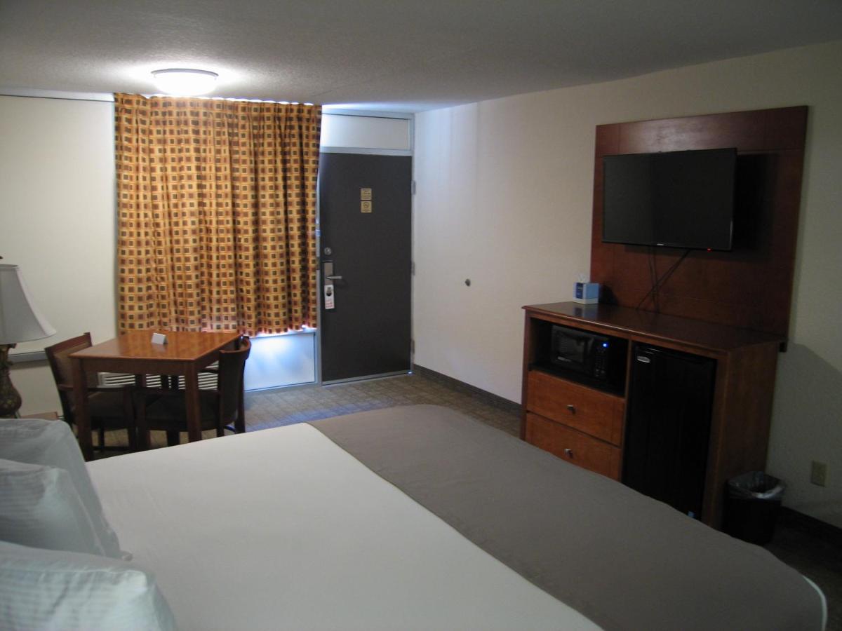 King Room - Accessible/Non Smoking at Extended Stay Inn & Suites Marion I-57