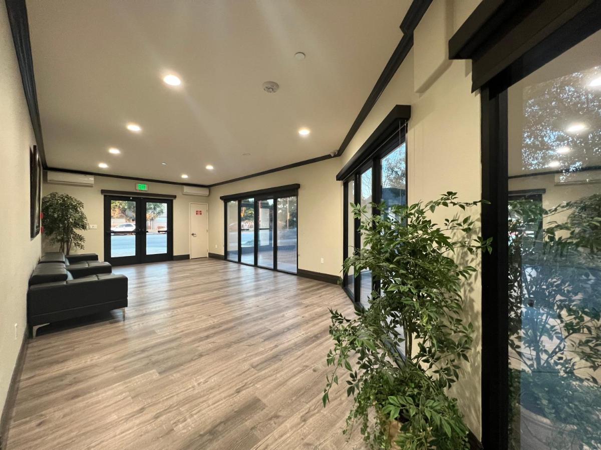 | ASPIRE INN & SUITES