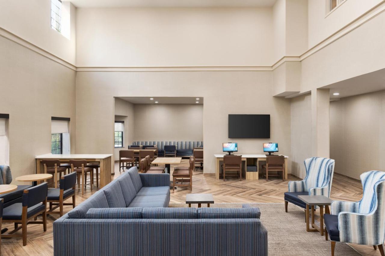 | Staybridge Suites Quantico-Stafford, an IHG Hotel