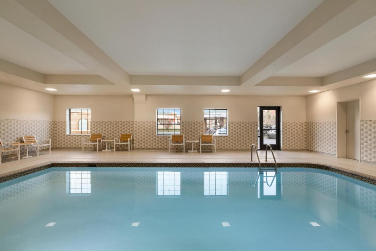 | Staybridge Suites Quantico-Stafford, an IHG Hotel