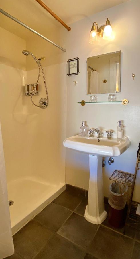  | Excelsior Inn